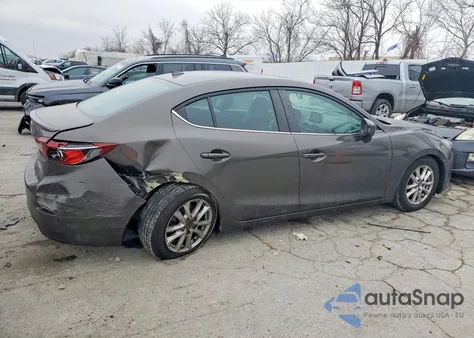 2015 Mazda 3 Grand Touring z USA, uszkodzony, nr VIN 3MZBM1W71FM195049